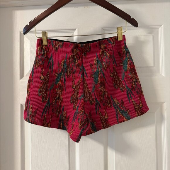 Zara Trafaluc Pink Ribbed Crop Top & Shorts Set – Trendy & Comfy Matching Outfit - Picture 6 of 9